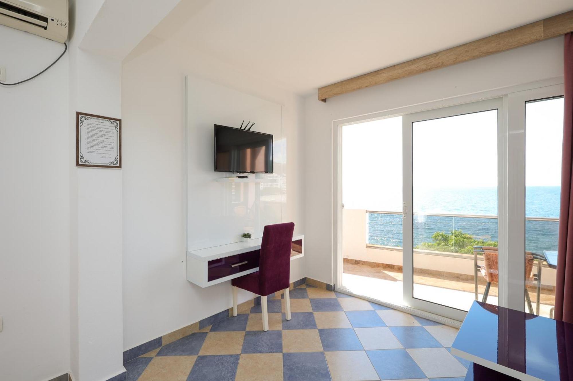Athos Apartments Dobre Vode Dobra Voda Bagian luar foto
